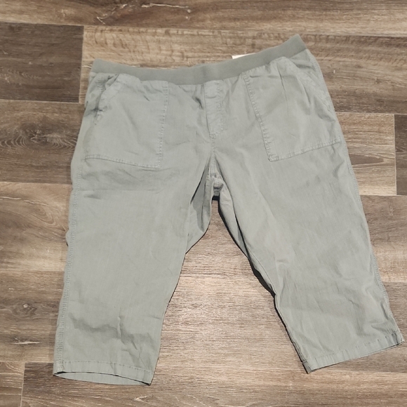 NWT XXL SONOMA PULL ON VOMFORT WAIST CAPRIS - Picture 1 of 6